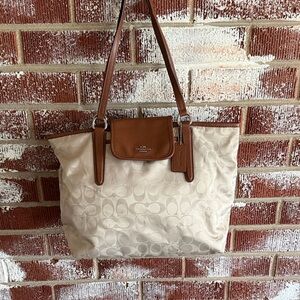 Coach 33475 Ward Signature Bisquit Tote Bag with Leather Handles Signature Nylo